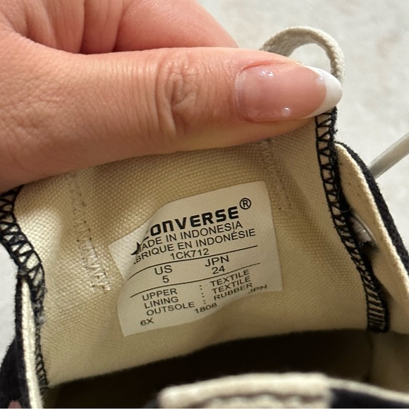 [SOLD] Converse x Comme des Garçons PLAY | Chuck 70 low top, black (US 7) - Picture 6 of 6